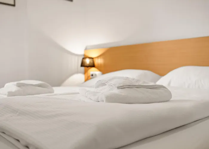 Ski & Golf Top 6 By Four Seasons * カプルーン