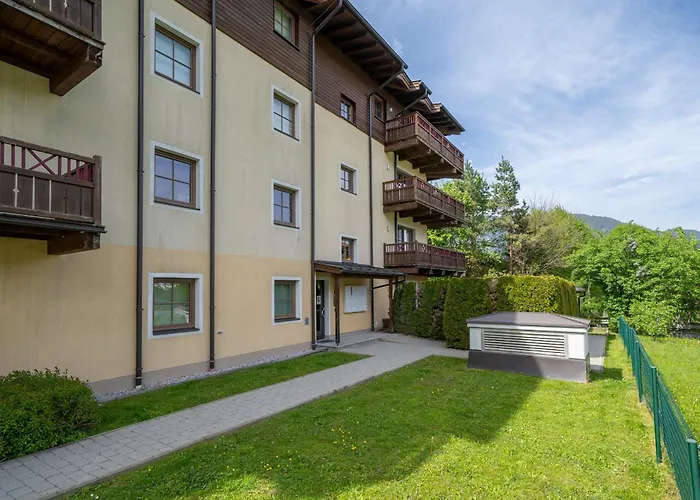 Ski & Golf Top 6 By Four Seasons كابرون